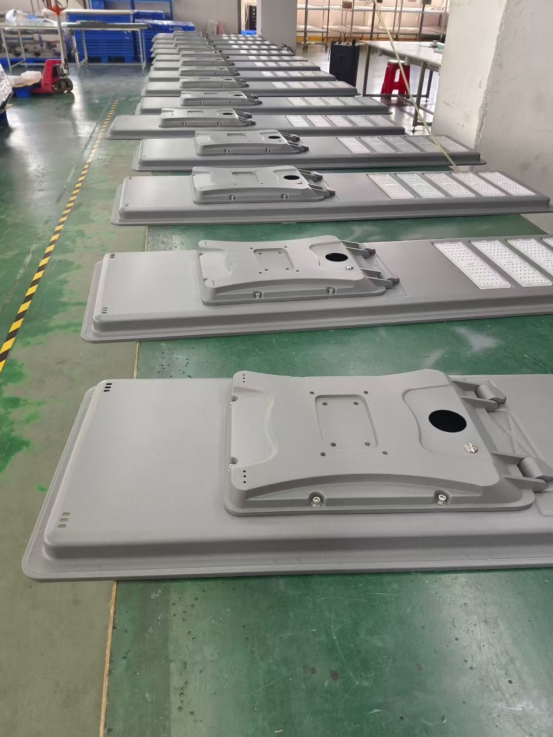 All-in-one solar street light die-cast aluminum housing production line — Solarens manufacturer