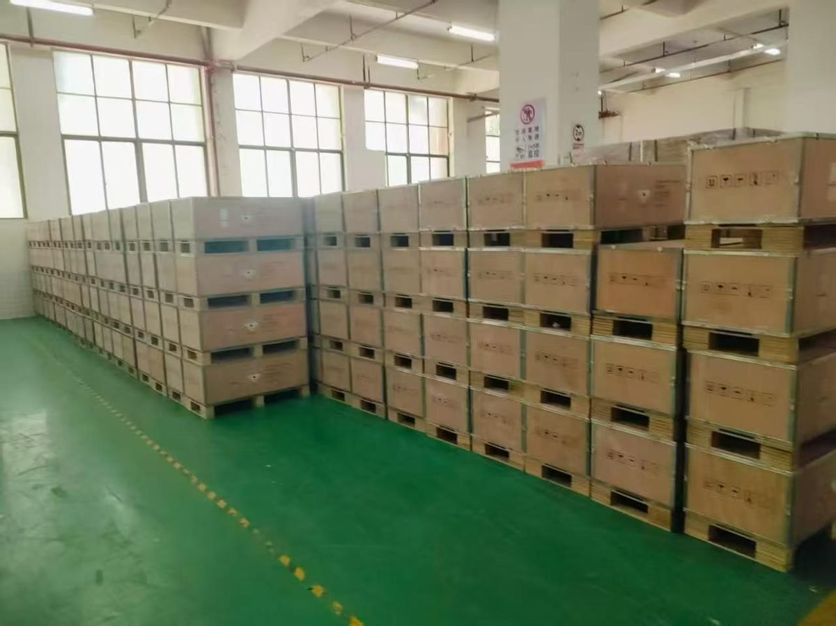 Hybrid inverter finished goods storage for export at Solarens