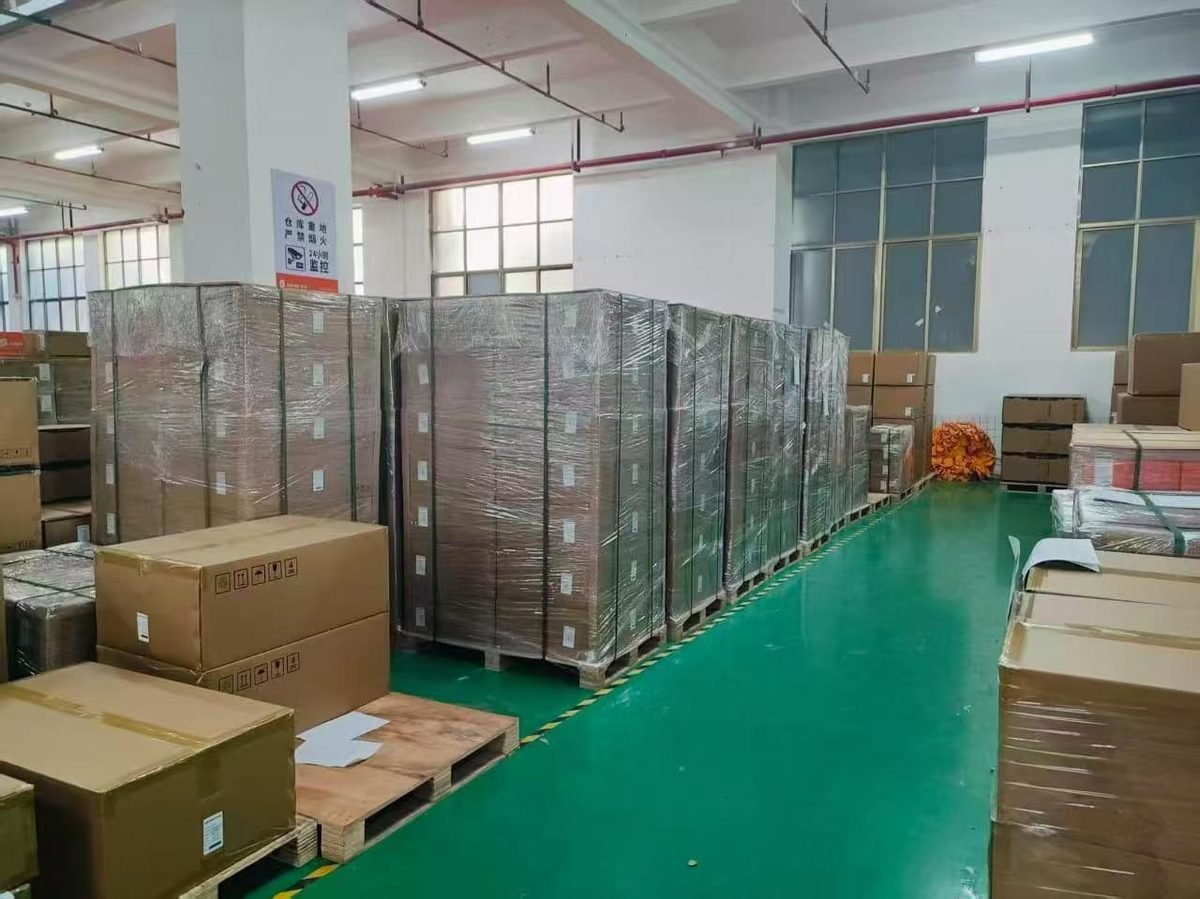 Solar inverter export warehouse pallets at Solarens China